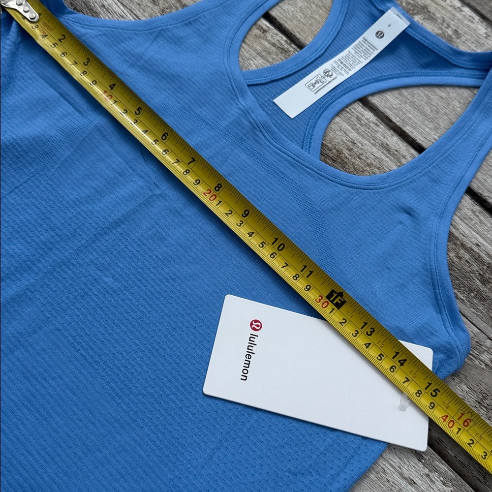Lululemon Swiftly Tech Racerback Tank Top 
Pool Party blue size 6 NWT - Picture 3 of 7